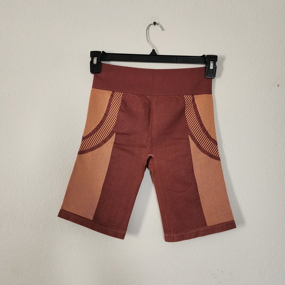 Forever 21 Geometric Brown and Tan Biker Shirts Size Small